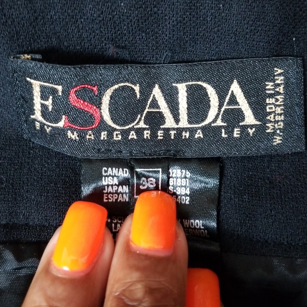 ESCADA| Black Wool Long Pleated Maxi Skirt - Picture 6 of 8